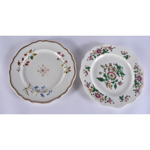 123 - SIX 19TH CENTURY CHAMBERLAINS AND GRAINGERS WORCESTER PLATES AND DISHES. (6)