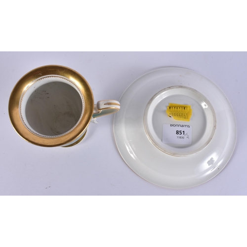 132 - AN EARLY 19TH CENTURY CHAMBERLAINS WORCESTER CUP AND SAUCER painted with lovers on a rich gilt and g... 