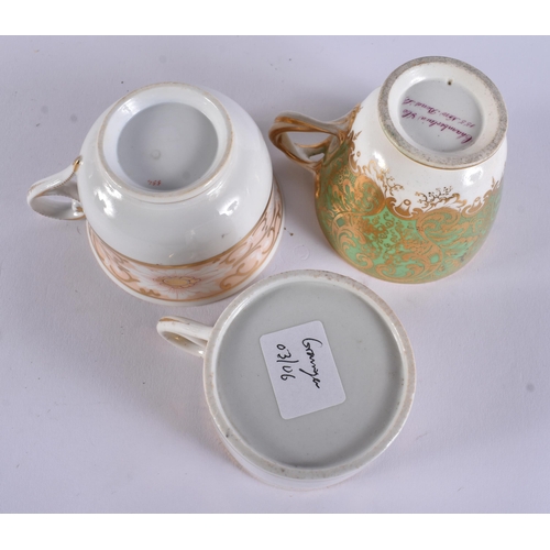 140 - ELEVEN EARLY 19TH CENTURY CHAMBERLAIN WORCESTER COFFEE CUPS. (11)