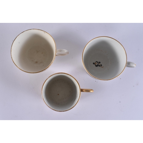 140 - ELEVEN EARLY 19TH CENTURY CHAMBERLAIN WORCESTER COFFEE CUPS. (11)