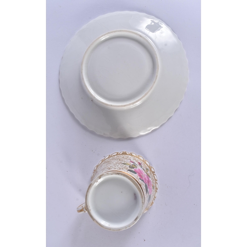 141 - FOUR EARLY 19TH CENTURY CHAMBERLAINS WORCESTER FLORAL CUPS AND SAUCERS. (8)