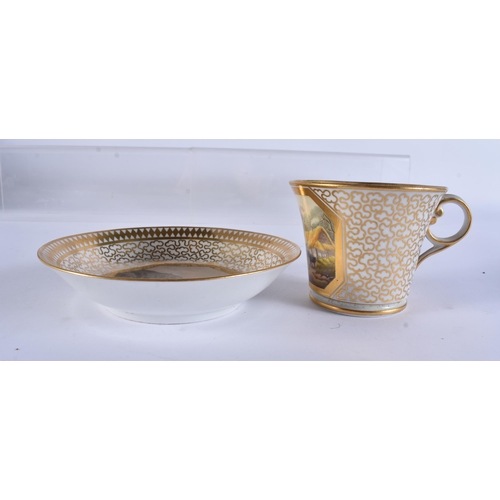 142 - AN EARLY 19TH CENTURY CHAMBERLAINS WORCESTER CUP AND SAUCER. 12 cm wide. (2)
