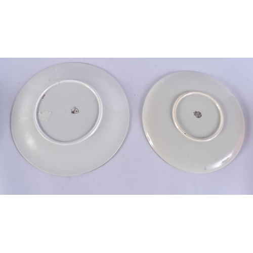 163 - FOUR 19TH CENTURY WORCESTER PLATES. 23 cm wide. (4)