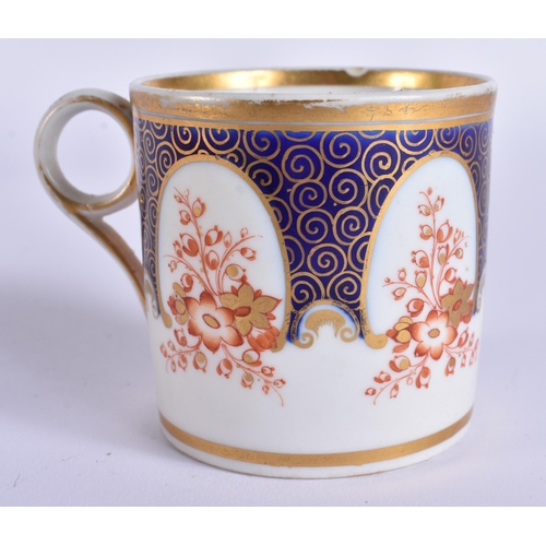 164 - SEVEN 19TH CENTURY WORCESTER CUPS AND A SUGAR BOWL. (8)