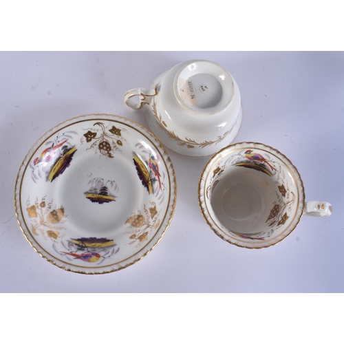 172 - THREE EARLY 19TH CENTURY CHAMBERLAINS WORCESTER TRIOS. (9)