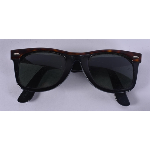 30 - Raybans Designer Sunglasses / Glasses Inc Cases. (qty)
