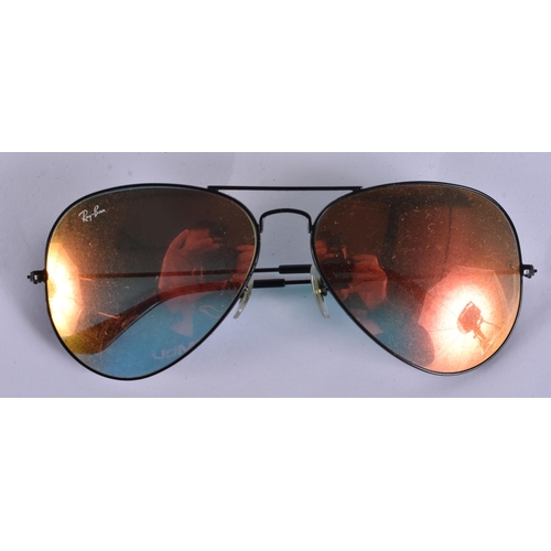 32 - Raybans Designer Sunglasses / Glasses Inc Cases. (qty)