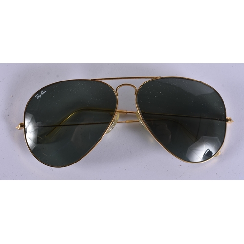33 - Raybans Designer Sunglasses / Glasses Inc Cases. (qty)