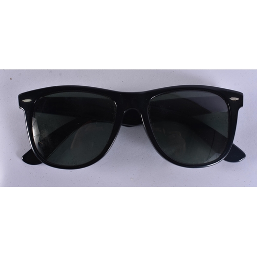 34 - Raybans Designer Sunglasses / Glasses. (qty)