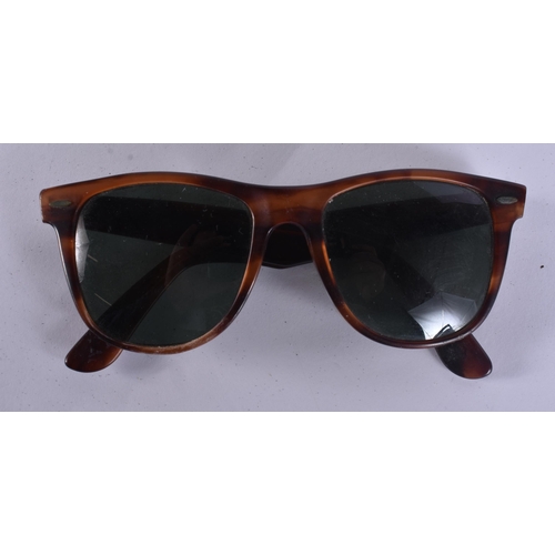 34 - Raybans Designer Sunglasses / Glasses. (qty)
