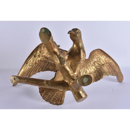 37 - Vintage Brass Eagle Landing On A Branch 5005g. 54 cm x 38 cm.