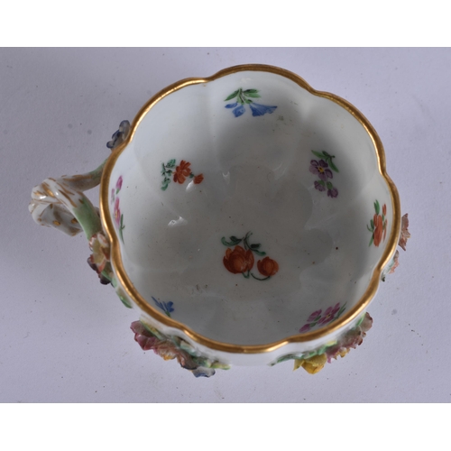 43 - AN ANTIQUE MEISSEN PORCELAIN ENCRUSTED CUP together with a mirror. Largest 28 cm x 18 cm. (2)