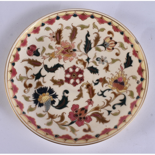 45 - AN UNUSUAL HUNGARIAN ZSOLNAY PECS TEA SERVICE painted with Islamic foliage. Largest 25 cm wide. (qty... 