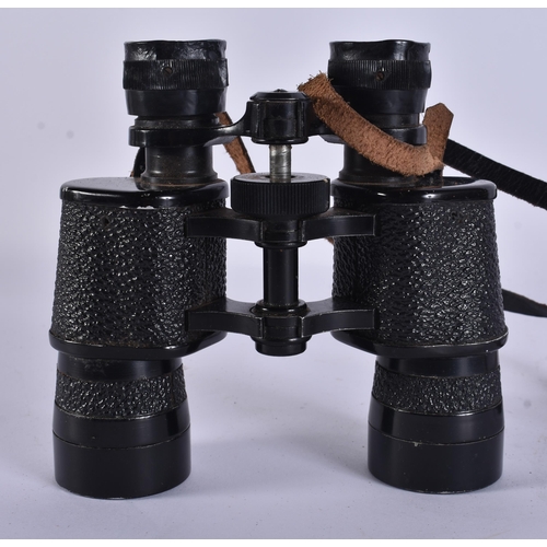 50 - A BOXED COLLAPSABLE TOP HAT together with a glass & a pair of binoculars. (3)