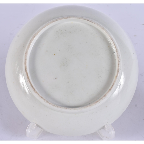 55 - AN UNUSUAL EARLY 19TH CENTURY CHAMBERLAINS WORCESTER CUP AND SAUCER painted in the Chinese Export ma... 