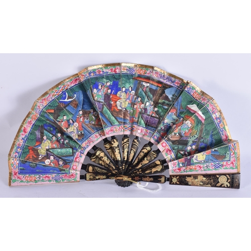 20B - AN UNUSUALLY SMALL EARLY 19TH CENTURY CHINESE EXPORT WATERCOLOUR AND BLACK LACQUER FAN Qing. 32 CM W... 
