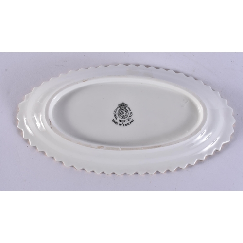 230 - A ROYAL WORCESTER FRUIT PAINTED PORCELAIN DISH by Freeman. 17 cm wide.