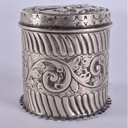 254 - AN ANTIQUE SILVER BOX. 71 grams. 6 cm high.