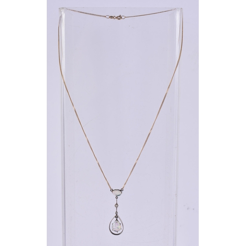 282 - AN EDWARDIAN 9CT GOLD AND OPAL NECKLACE. 3.3 grams. 42 cm long, pendant 3.75 cm x 1.25 cm.