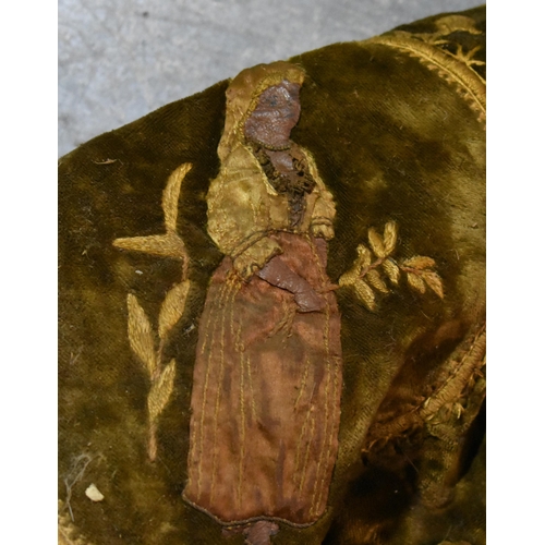 31 - AN EARLY CONTINENTAL EMBROIDERED PELMET TAPESTRY HANGING. 162 cm x 30 cm.