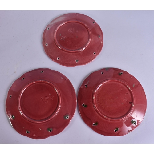 311 - AN EARLY 20TH CENTURY VILLEROY & BOCH POTTERY PART DESSERT SERVICE. Largest 22 cm wide. (8)