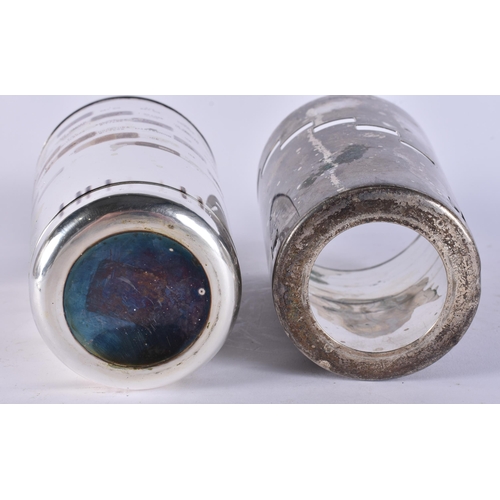 373 - AN ART DECO NAPIER SILVER PLATED COCKTAIL SHAKER. 27 cm high.