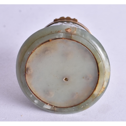 513 - AN ANTIQUE ISLAMIC JADE BOX. 5 cm high.