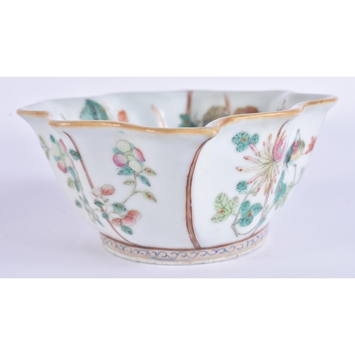 60C - A LATE 19TH CENTURY CHINESE FAMILLE ROSE PORCELAIN LOBED FLOWER BOWL Late Qing. 16 cm wide.