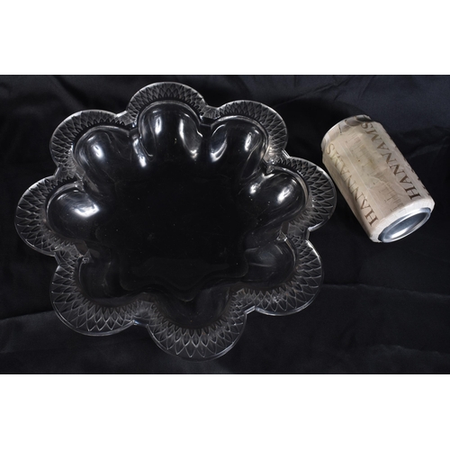 639 - A LARGE FRENCH LALIQUE GLASS BOWL. 27 cm wide.