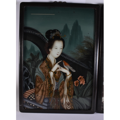 7 - A LARGE PAIR OF EARLY 20TH CENTURY CHINESE REVERSE PAINTED PAINTINGS Late Qing/Republic. 70 cm x 50 ... 