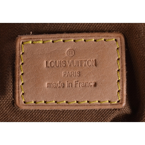 730 - A LOUIS VUITTON LEATHER BAG. 42 cm x 28 cm.