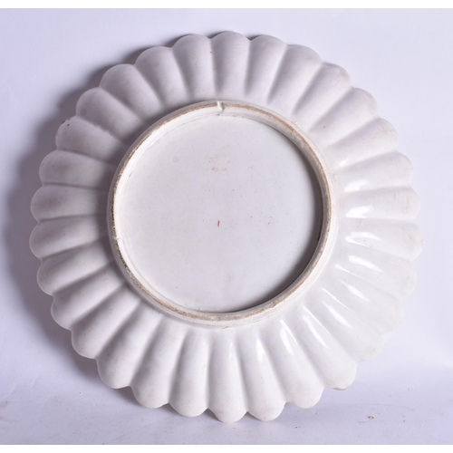 861 - 18th century Bow faceted saucer-dish painted with the Two Quail pattern, 25cm diameter
