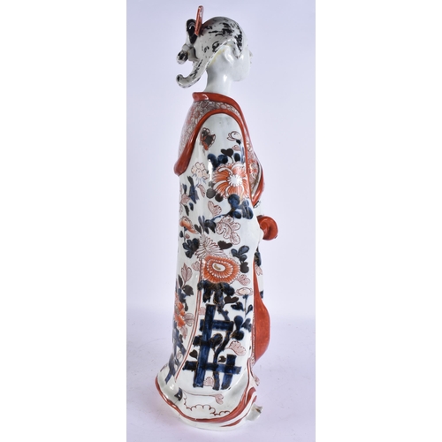 931 - A FINE 17TH CENTURY JAPANESE GENROKU PERIOD IMARI BIJIN C1690 painted with foliage and blue fenced t... 