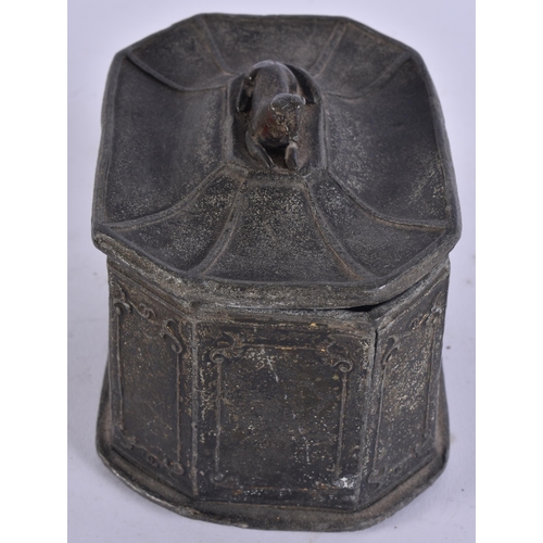 959 - A GEORGE III LEAD TOBACCO BOX AND COVER. 13 cm x 11 cm.