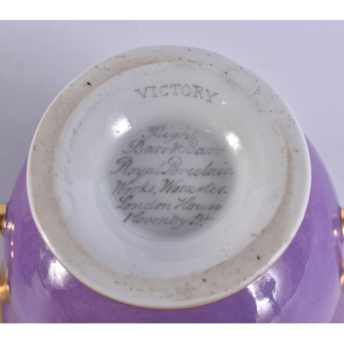 976 - A PAIR OF EARLY 19TH CENTURY FLIGHT BARR AND BARR WORCESTER CUPS AND SAUCERS. 14.75 cm wide. (4)