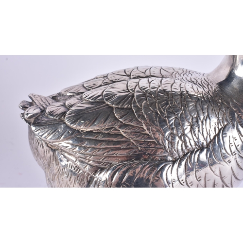 998 - A LOVELY LARGE LATE 19TH CENTURY JAPANESE MEIJI PERIOD SILVER OKIMONO OF A GOOSE. 1494 grams. Okimon... 