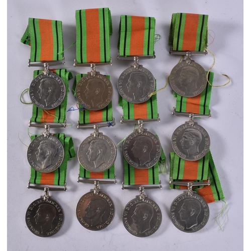 1029 - 12 x WW2 Defence Medals. (12)
