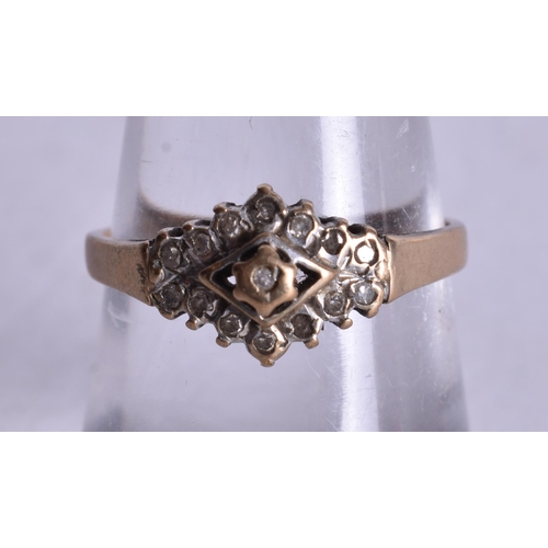 1171 - 9ct gold diamond cluster ring (1.7g). N.