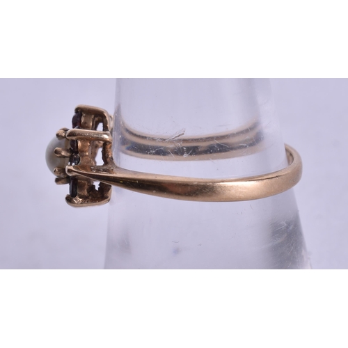 1173 - 9ct gold garnet split pearl cluster ring (2g). M.