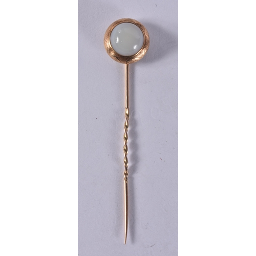 1269 - AN ANTIQUE YELLOW METAL PIN. 3.4 grams. 8 cm long.