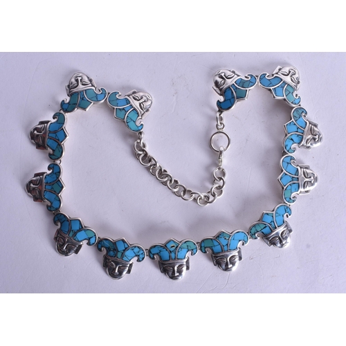 1299 - A SILVER AND TURQUOISE NECKLACE. 93 grams. 50 cm long.