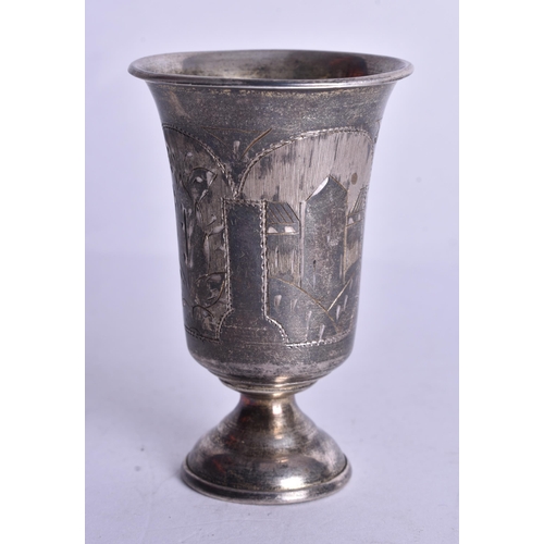 1303 - AN ANTIQUE RUSSIAN SILVER VODKA TOT. 30.6 grams. 6.5 cm x 4.25 cm.