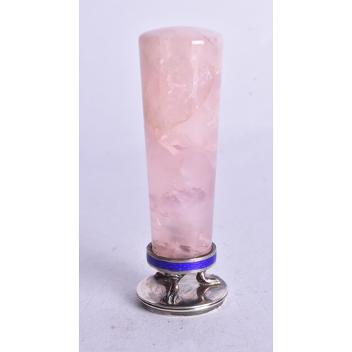 1375 - A FINE ANTIQUE SILVER ENAMEL AND ROSE QUARTZ SEAL. 58 grams. 7 cm high.