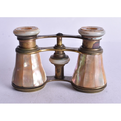 1487 - A Pair of Mother of Pearl Mounted Opera Glasses.  7.2cm x 10cm x 3.7cm (extended)