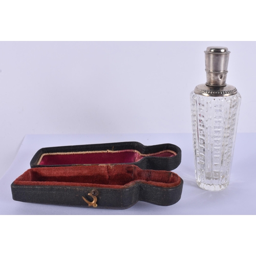1570 - An 18 Carat Gold Topped Scent Bottle in a Fitted Case.  Dutch Marks.  Bottle 8.9cm x 3cm, weight 44g