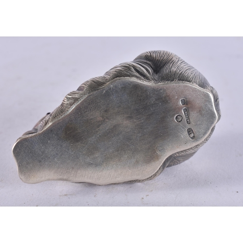 1680 - A Continental Silver Rabbit.  Stamped 84.  4cm x 7.2cm x 3.6cm, weight 62g