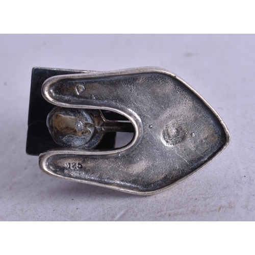 1735 - A Silver Model of a Microscope.  Stamped 925, 4.1cm x 3cm x 1.9cm, weight 18.6g