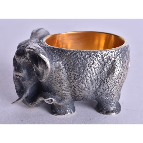 1742 - A Continental Silver Elephant Table Salt with Gilt interior.  Stamped 84.  3cm x 4.7cm x 3.4cm, weig... 