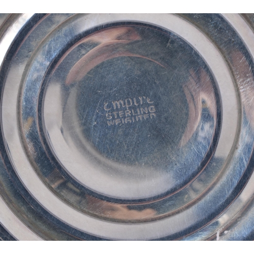 1909 - A PAIR OF SILVER CANDLESTICKS. 878 grams overall. 21 cm high.