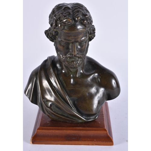 1968 - A 19TH CENTURY EUROPEAN GRAND TOUR BRONZE FIGURE OF A MALE. 21 cm x 12 cm.